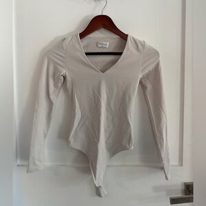 Babaton Cream Long Sleeve Bodysuit